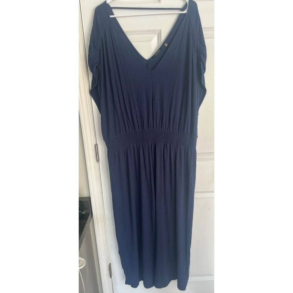 3x Petite stretchy navy dress